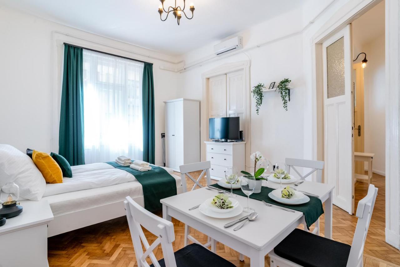Apartament Budafoki *